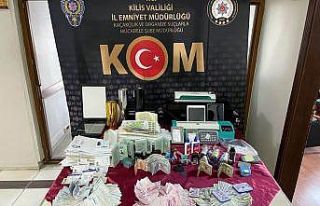 Sahtekarlara polis baskını