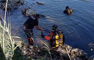 Sakarya Nehri’nde kaybolan genci arama çalışmaları...