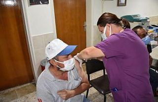 Salihli Belediyesi çalışanları aşılandı