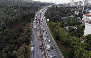 Sancaktepe TEM bağlantı yolunda 7 aracın karıştığı...