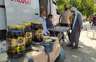 Şanlıurfa’da pekmezli aşı teşviki