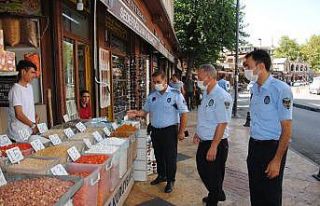 Şanlıurfa’da zabıta ekiplerinden kaldırım işgal...