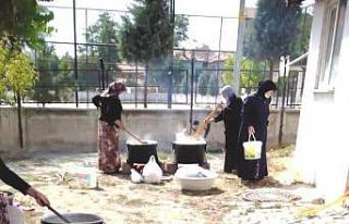 Şehitler Mahallesi kadınlarının aşure buluşması