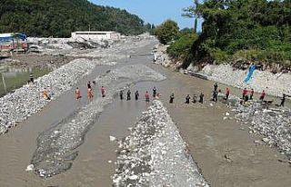 Sel felaketi sonrası kayıp ihbarı yapılan 16 kişi...