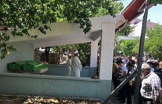Selde hayatını kaybeden kadın son yolculuğuna...