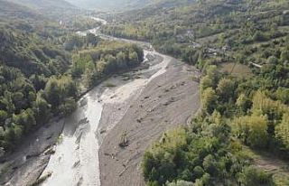 Sele kapılan 84 yaşındaki Arife Ünal’ı arama...