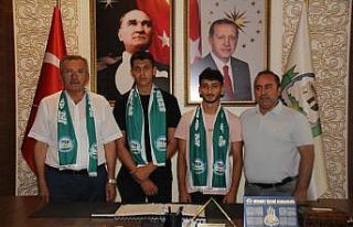 Serik Belediyespor alt yapıdan 2 oyuncu ile sözleşme...