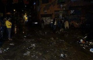 Şiddetli yağış etkili oldu, heyelan meydana geldi