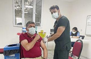 Silvan’da tekstil atölyesinde çalışanlara Covid-19...