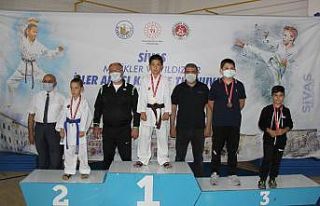 Sivas’ta karate rüzgarı esti