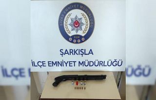 Sivas’ta polis sokak satıcılarına nefes aldırmıyor