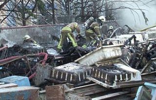Sultanbeyli’de geri dönüşüm alanında çıkan...