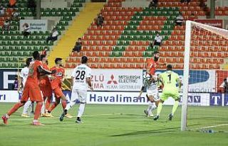 Süper Lig: Alanyaspor: 1 - Altay: 4 (Maç sonucu)
