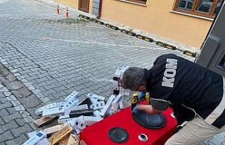 Şüphe araçta gizlenmiş 4 bin 960 paket kaçak...