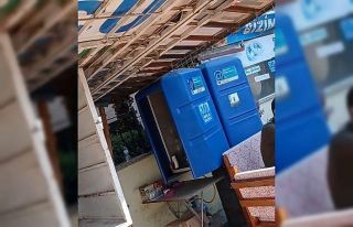 Tarih olan telefon kulübeleri şimdilerde amacı...