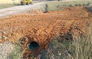 Tarla yollarında bakım yapıldı