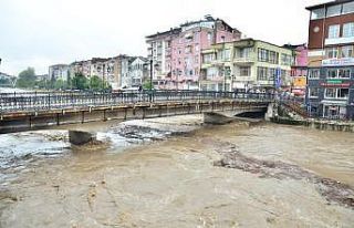 Taşkın riski oluşturan Terme Çayı güzergahı...