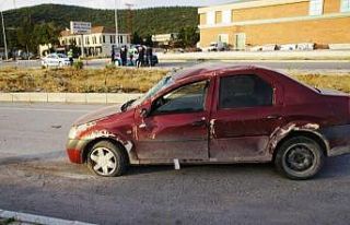 Tavşanlı’da otomobil takla attı: 2 yaralı