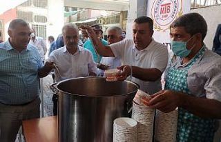 Ticaret Borsası’ndan aşure ikramı