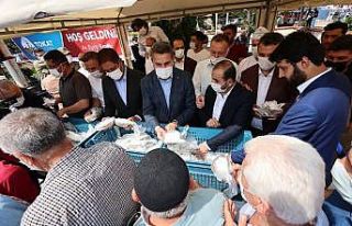 Tokat’ta 12 bin kişiye aşure ikramı