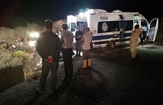 Tokat’ta serinlemek için ırmağa giren çoban...