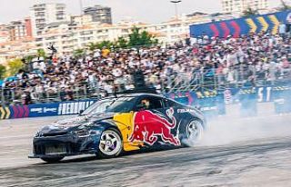 Türkiye’nin en iyi drift pilotları Bursa’da...