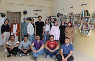 Üniversiteli gençlerden "17 İlçede 17 Kütüphane...