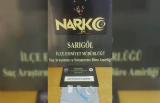 Üst aramasında uyuşturucuyla yakalandılar