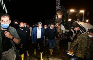 Vali Bilmez, selin etkili olduğu Esenyamaç Mahallesi’nde