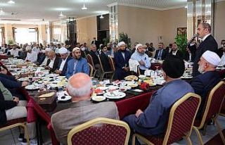 Vali Cüneyt Epcim, medrese alimlerini ağırladı