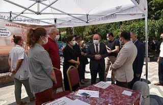 Vali Karadeniz Akhisar’da temaslarda bulundu