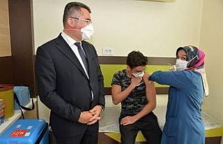 Vali Memiş’ten aşı daveti