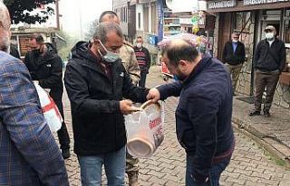 Vali yayla esnafının yarında