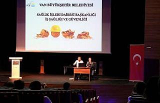 Van Büyükşehir Belediyesinden yeni atanan memurlara...