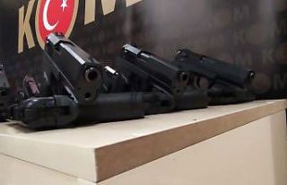 Van’da 1300 adet tabanca ele geçirildi