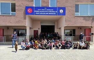 Van’da apartman dairelerinde 115 düzensiz göçmen...