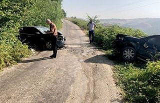 Virajsa feci kaza: 4 yaralı