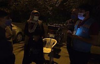 Virüsü hiçe sayıp, karantinayı deldiler: Kimisi...