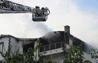 Yabancı uyruklu şahısların evi alev alev yandı