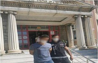 Yakalanan şahsın üzerinde uyuşturucu ele geçirildi