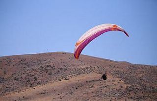 Yamaç paraşütçüleri ve paramotor tutkunları...