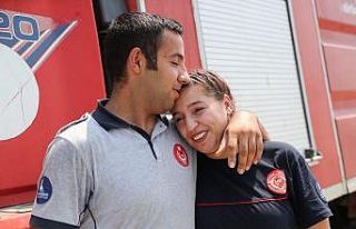Yangın itfaiyeci kardeşleri buluşturdu