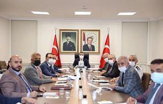 Yangın ve sel bölgelerine yardım kampanyası başlatıldı