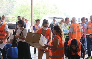 Yardım noktalarında büyük yoğunluk