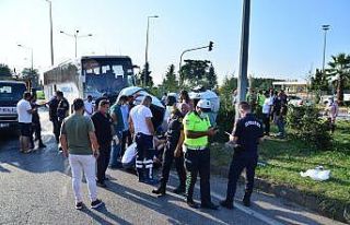 Yolcu otobüsü ile otomobil çarpıştı: 1 ölü,...