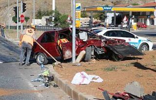 Yozgat’ta tır ile otomobil çarpıştı: 3 yaralı