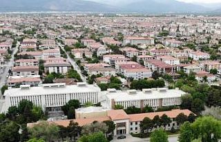 Yüksek fiyatlara daire satılan Erzincan’da batık...