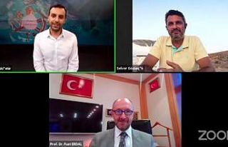 Zirve söyleşilerinin ilk konuğu Selver Gözüaçık...