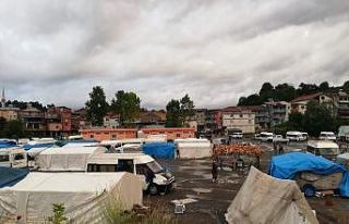 Zonguldak’ta mevsimlik tarım işçilerinin çadırları...