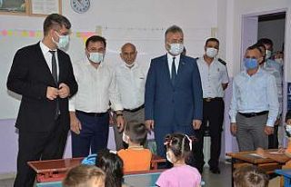 19 Mayıs’ta çocuklar okula, veliler aşıya